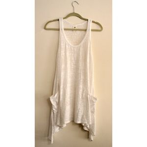 White, unique high low, top